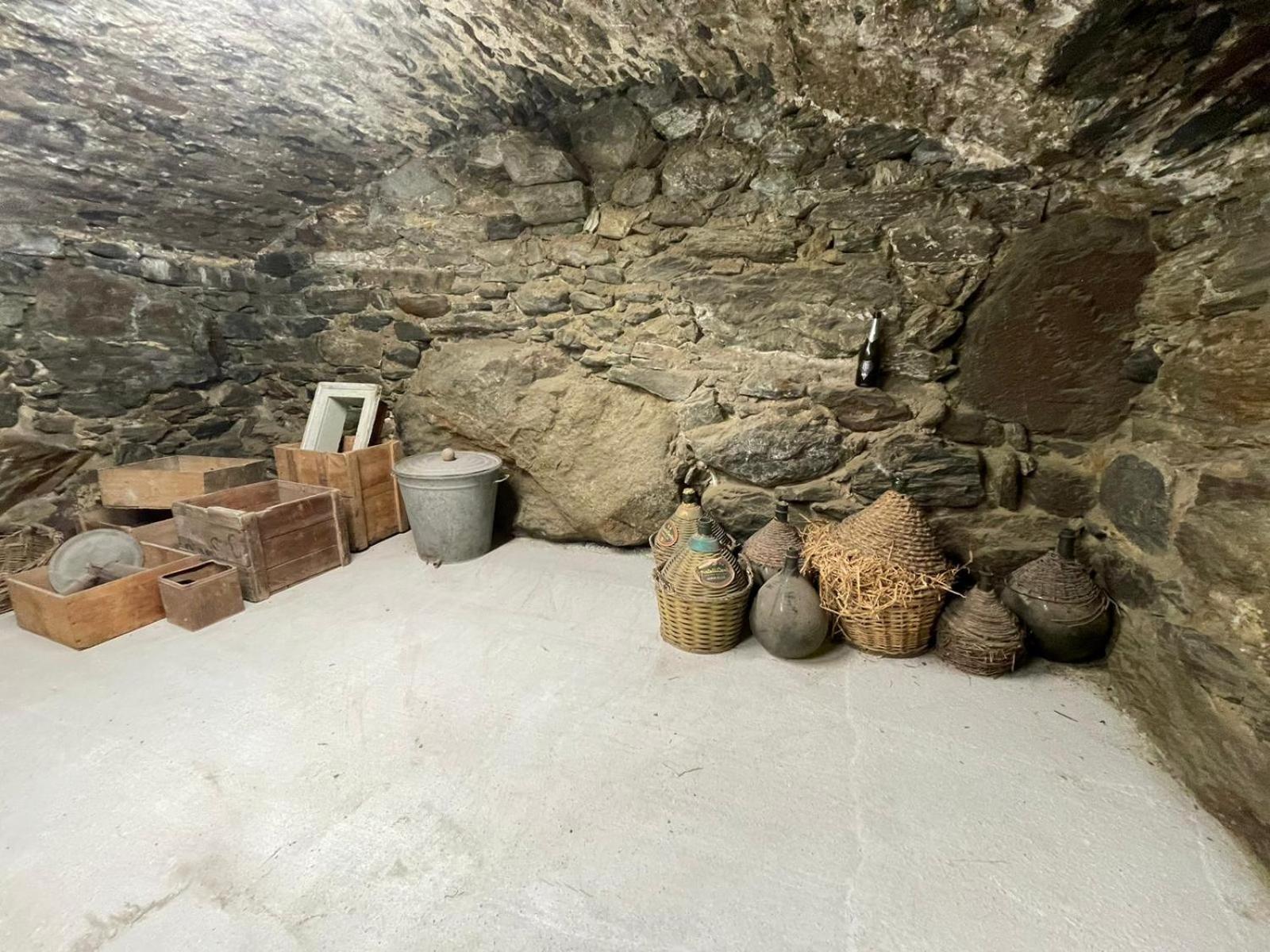 La Torre Colombaia - Monumento Del 1400 Lejlighed Arnad Eksteriør billede
